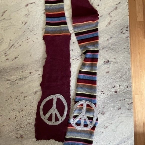 Deborah Linquist Recycled Cashmere Peace Scarf - Picture 2 of 3